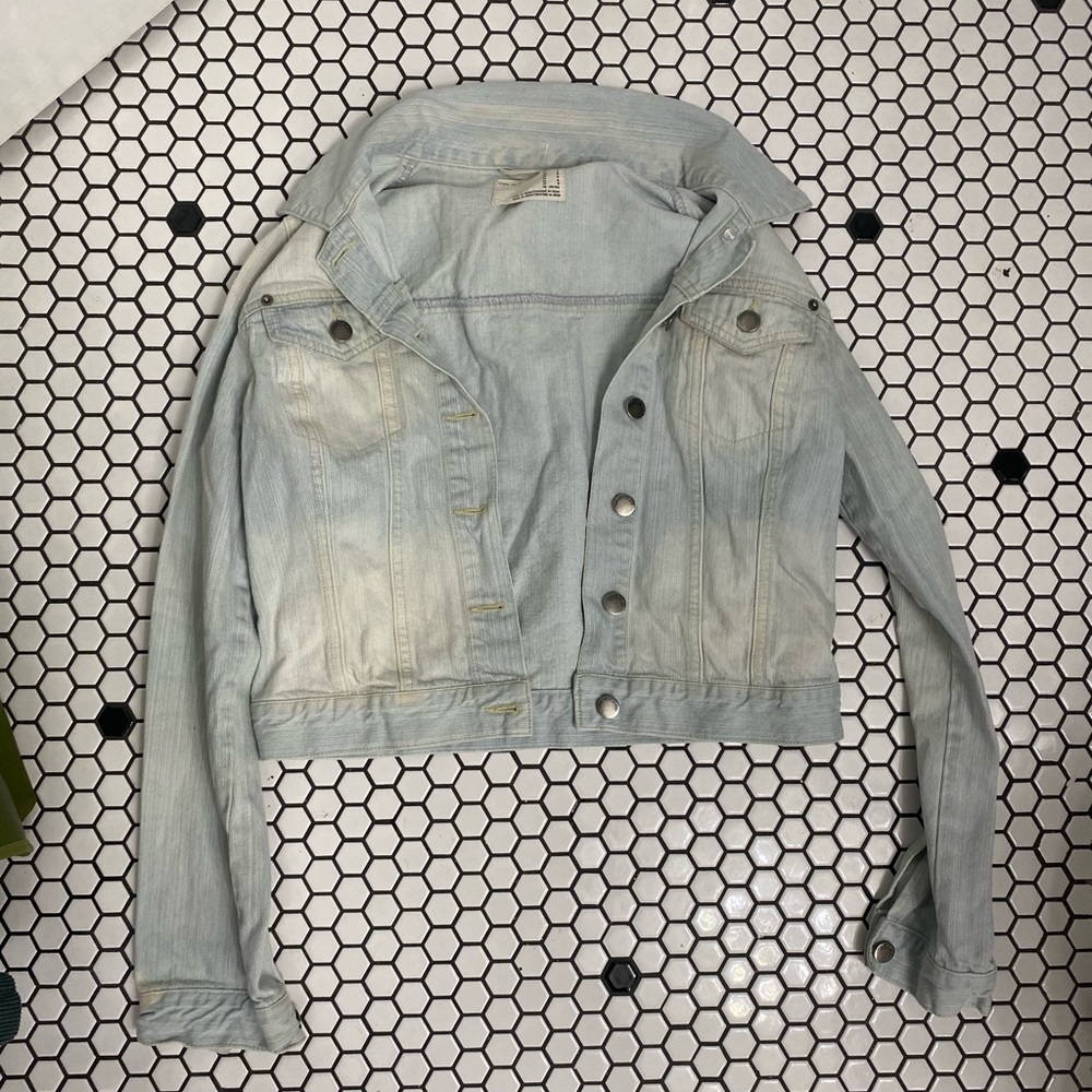 Life in progress denim crop jacket size medium